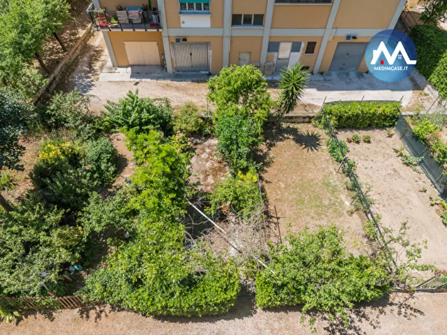Immagine 26 di Appartamento in vendita  in Viale Cesare Battisti, 10 a Pesaro