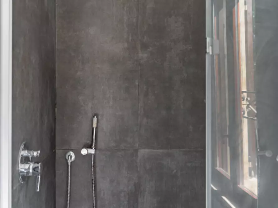 Immagine 30 di Casa indipendente in vendita  in Piazza Virgiliana 19 a Mantova