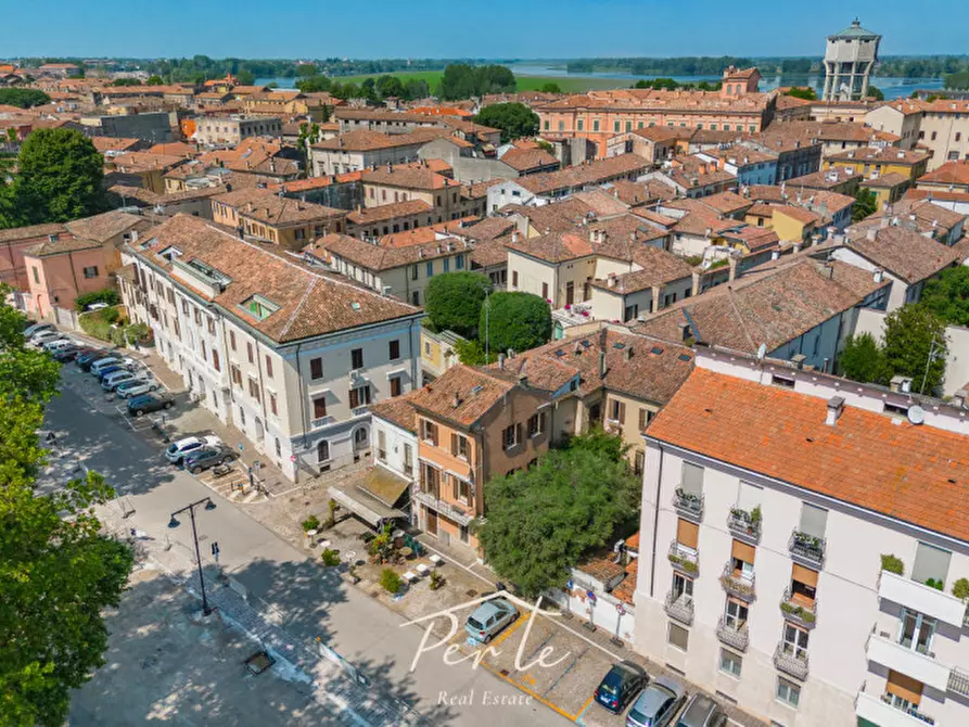 Immagine 34 di Casa indipendente in vendita  in Piazza Virgiliana 19 a Mantova