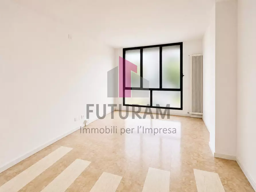 Immagine 12 di Ufficio in affitto  a Arzignano