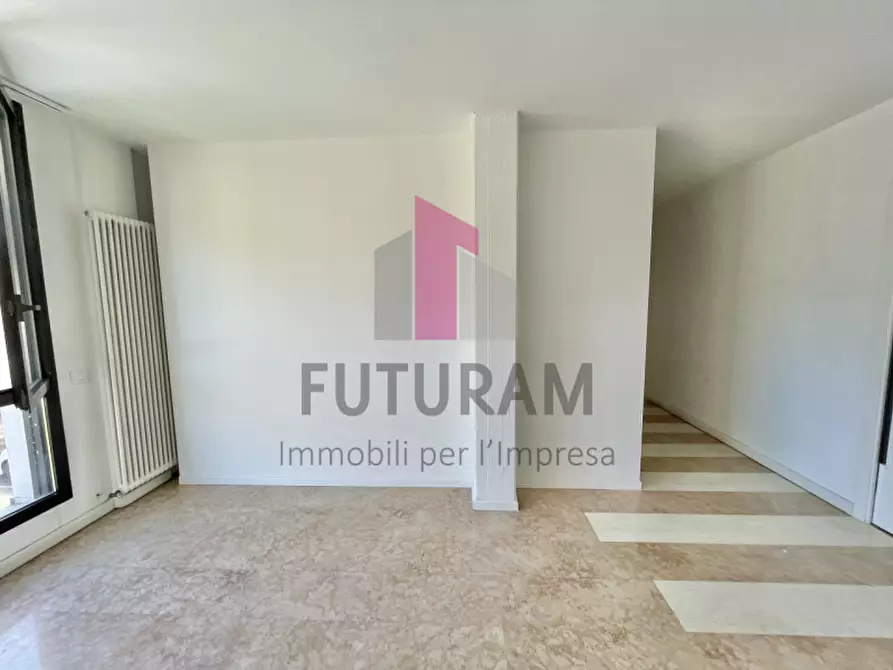 Immagine 16 di Ufficio in affitto  a Arzignano
