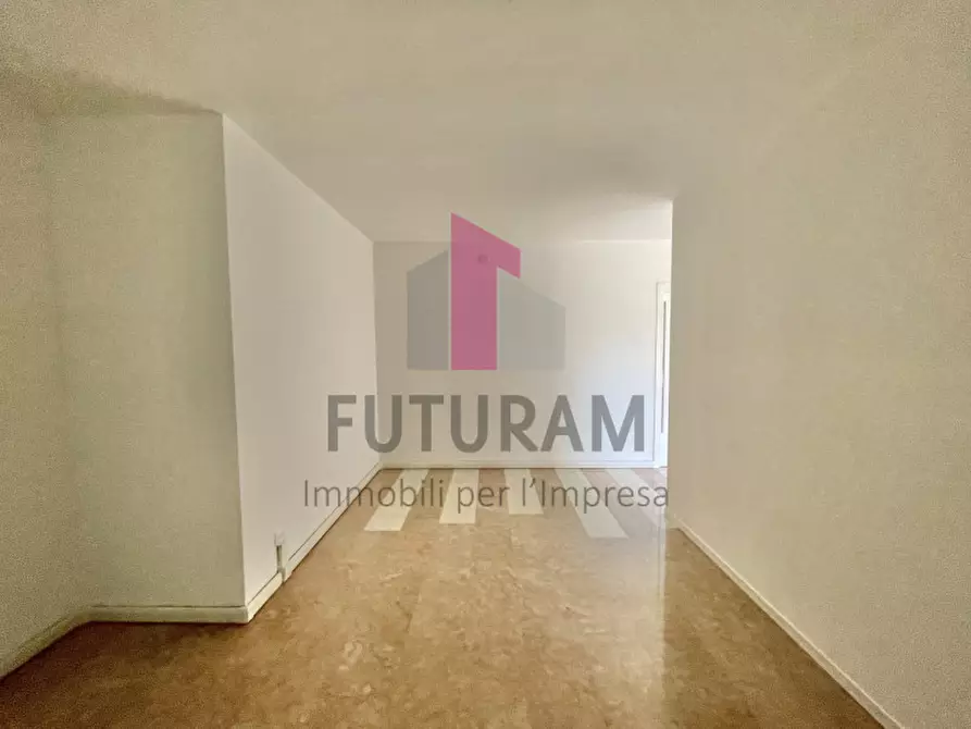 Immagine 25 di Ufficio in affitto  a Arzignano