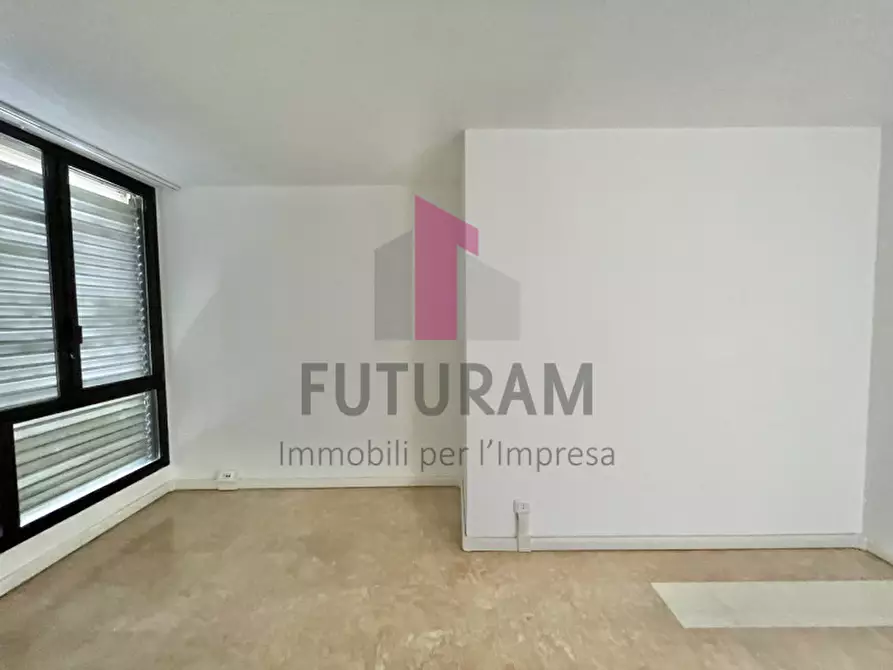 Immagine 27 di Ufficio in affitto  a Arzignano