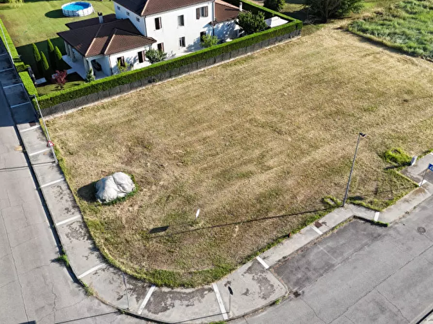 Immagine 2 di Terreno in vendita  in Via San Francesco a Bovolone