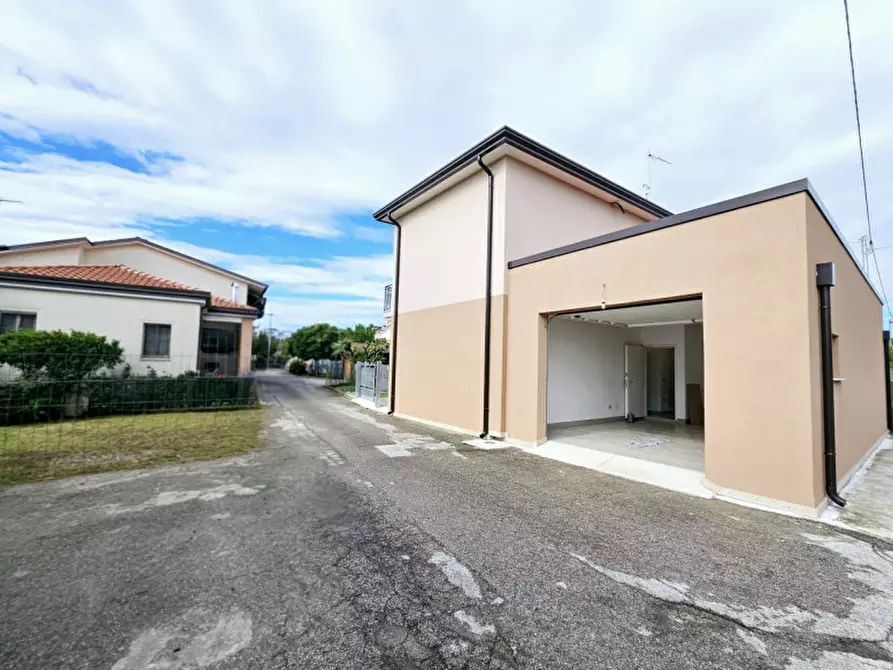 Immagine 18 di Casa indipendente in vendita  in VIA GIOBERTI a Solesino