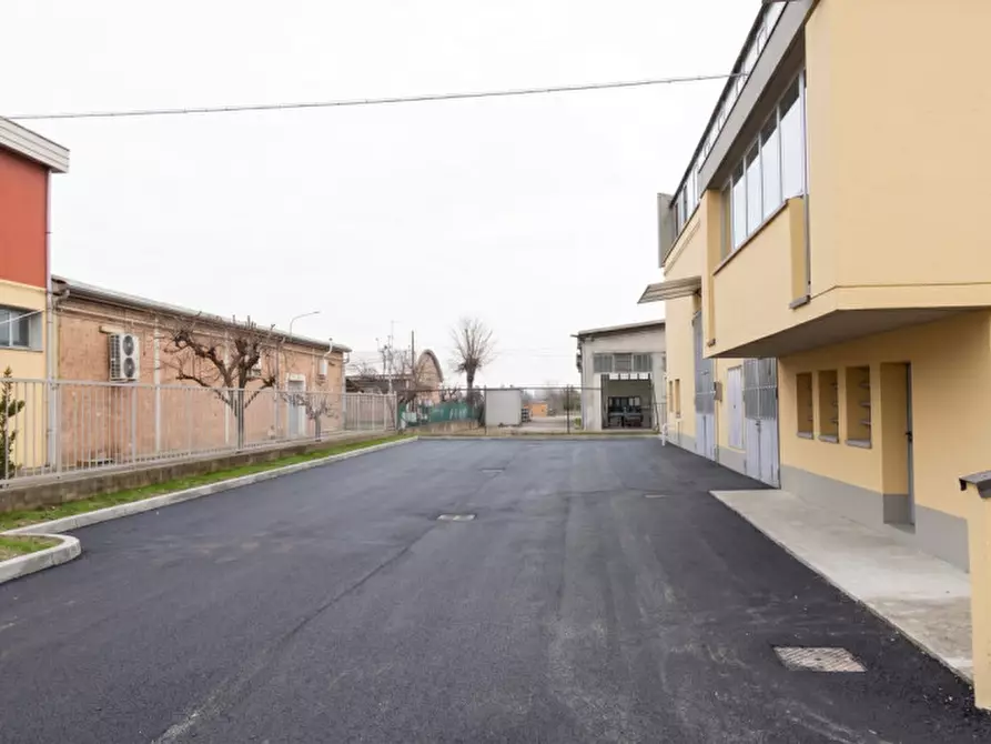 Immagine 8 di Capannone industriale in vendita  in via Puccini a Castenaso