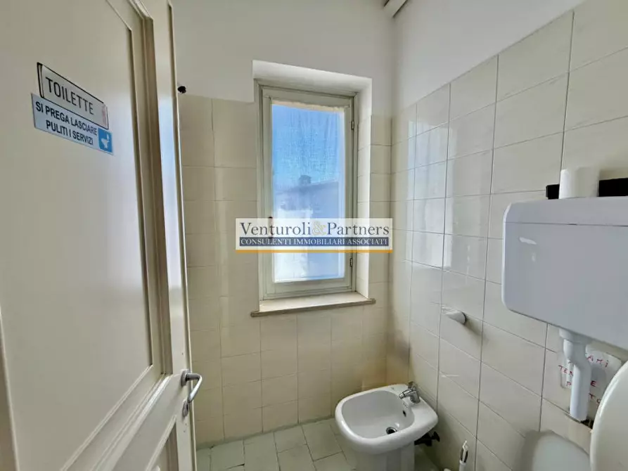 Immagine 13 di Attività commerciale in vendita  in Via Venti Settembre 36 a Bedizzole
