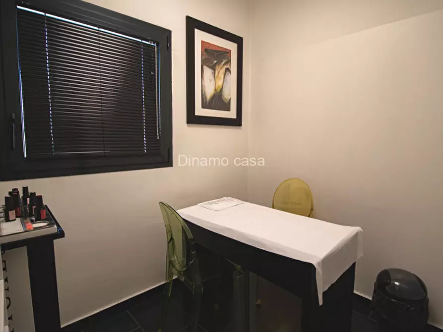 Immagine 11 di Ufficio in vendita  in Via Giuseppe Valentini a Prato