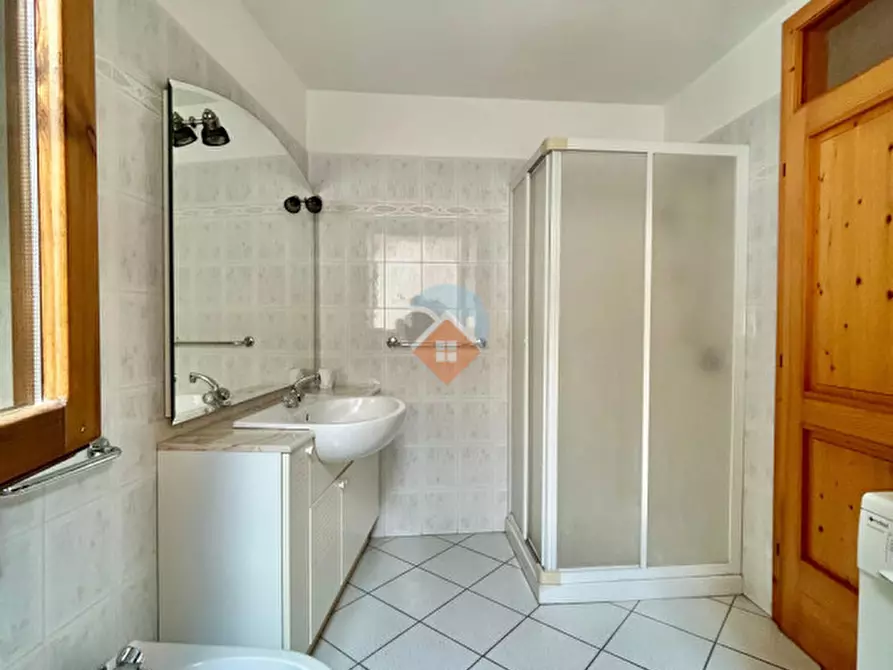 Immagine 10 di Appartamento in vendita  a Villa Lagarina