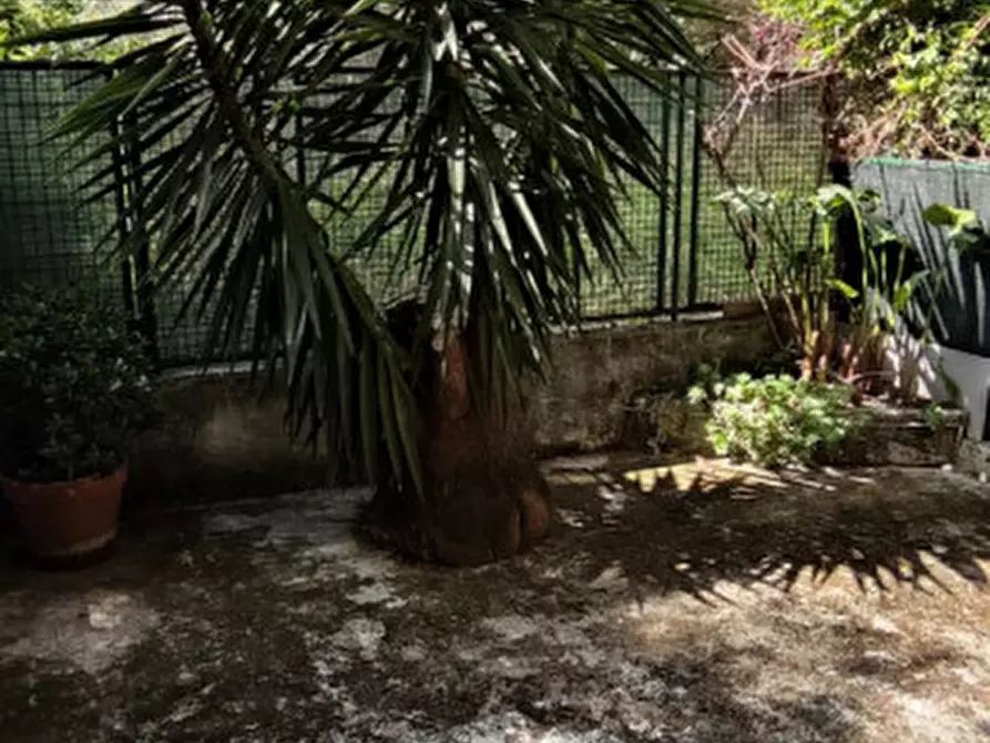 Immagine 3 di Palazzo in vendita  in Via A. E.  Devoto a Chiavari