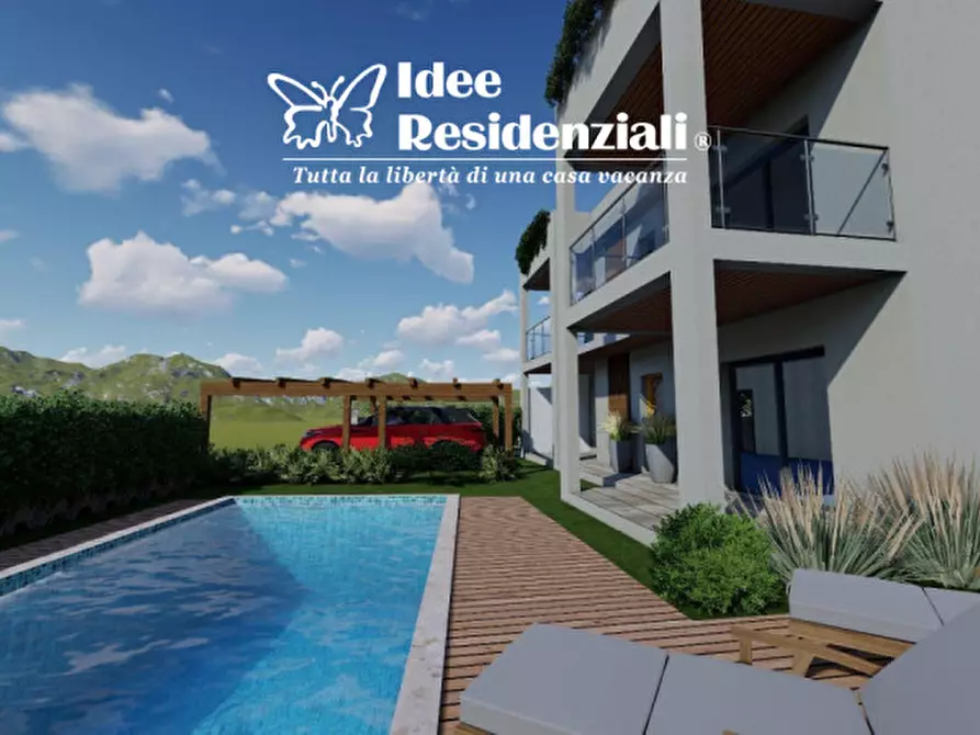 Immagine 2 di Villa in vendita  a Olbia