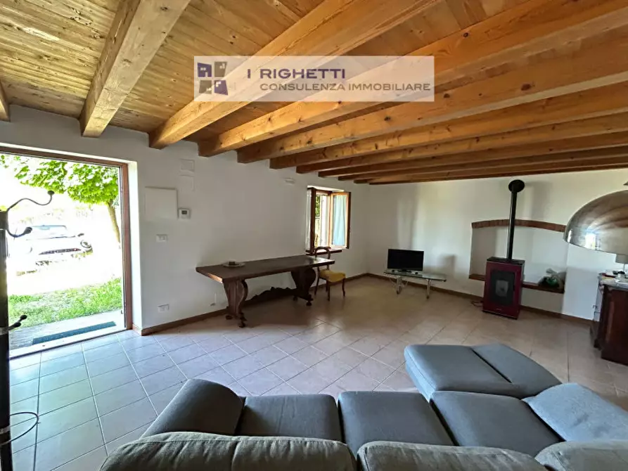 Immagine 1 di Appartamento in vendita  in VIA CA BESI a Negrar di Valpolicella