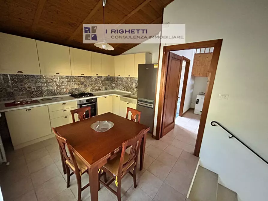 Immagine 6 di Appartamento in vendita  in VIA CA BESI a Negrar di Valpolicella