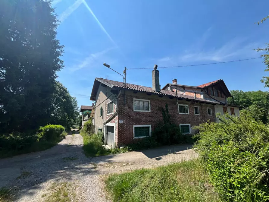 Immagine 1 di Casa indipendente in vendita  in Strada Raviola, 2 a Bairo