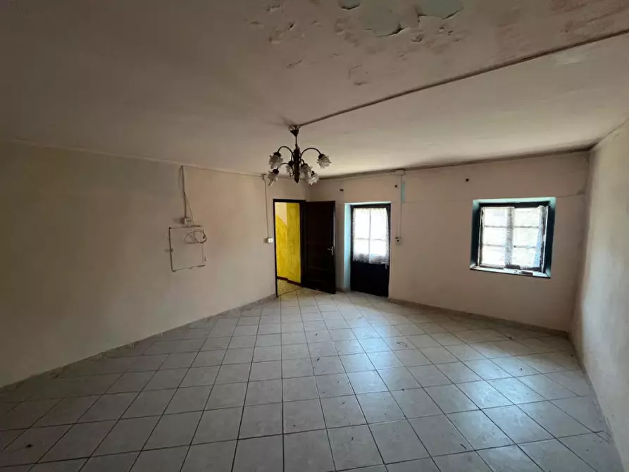 Immagine 14 di Casa indipendente in vendita  in Strada Raviola, 2 a Bairo