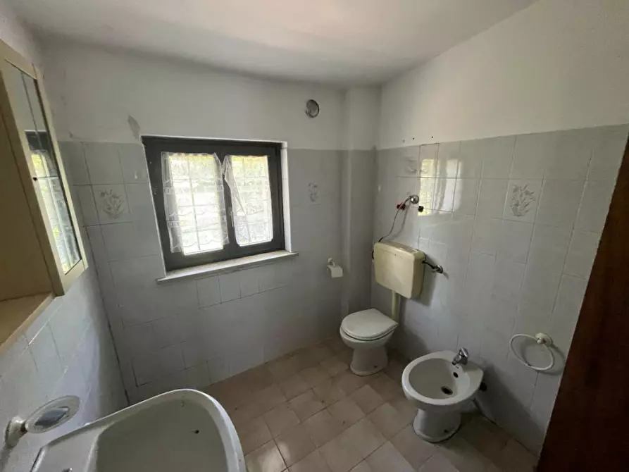 Immagine 20 di Casa indipendente in vendita  in Strada Raviola, 2 a Bairo