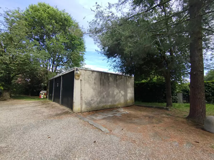 Immagine 3 di Garage in vendita  in Via Folis 21 a Pino Torinese