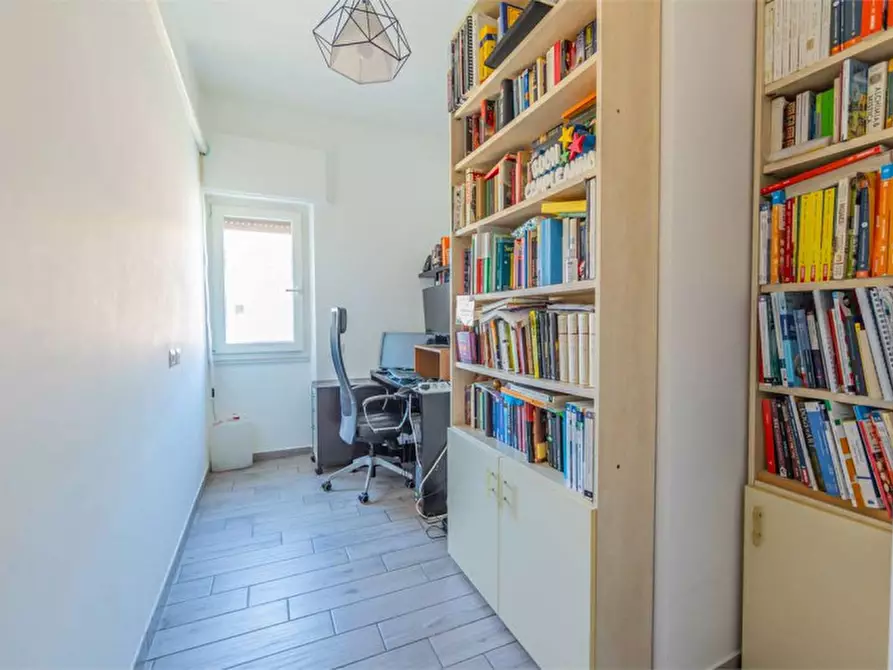 Immagine 3 di Appartamento in vendita  in Via Casilina a Roma