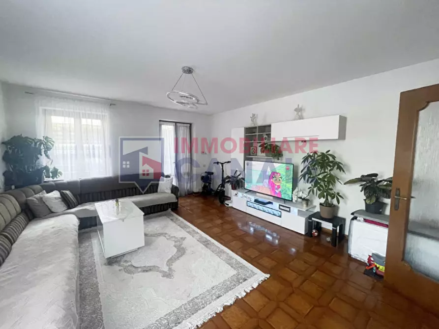 Immagine 5 di Casa bifamiliare in vendita  in Via Giovanni Pascoli, 20 36010 Chiuppano (VI) a Chiuppano