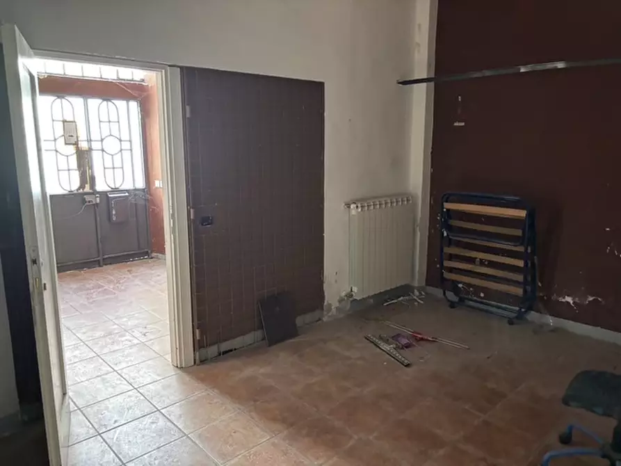 Immagine 14 di Negozio in affitto  in VIA LULLI a Firenze