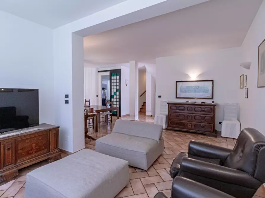 Immagine 6 di Casa bifamiliare in vendita  in Via dei Pini a Pianoro