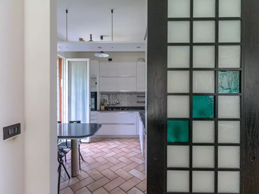 Immagine 11 di Casa bifamiliare in vendita  in Via dei Pini a Pianoro