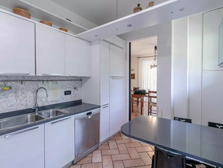 Immagine 14 di Casa bifamiliare in vendita  in Via dei Pini a Pianoro