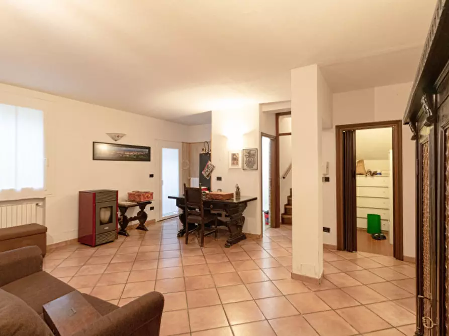 Immagine 27 di Casa bifamiliare in vendita  in Via dei Pini a Pianoro