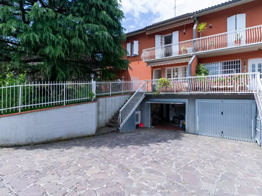 Immagine 32 di Casa bifamiliare in vendita  in Via dei Pini a Pianoro