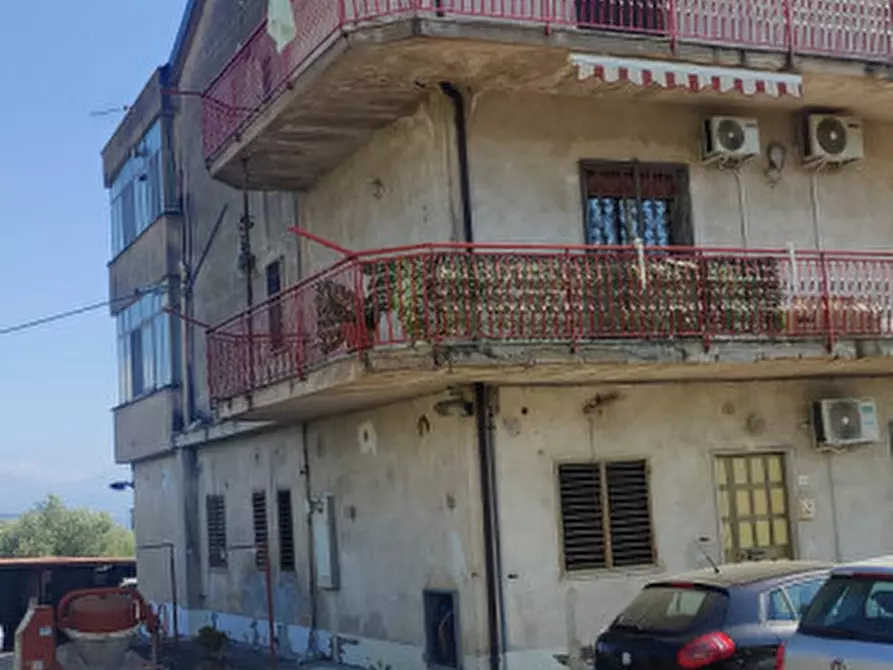 Immagine 1 di Appartamento in vendita  in Via S.Andrea a Eboli