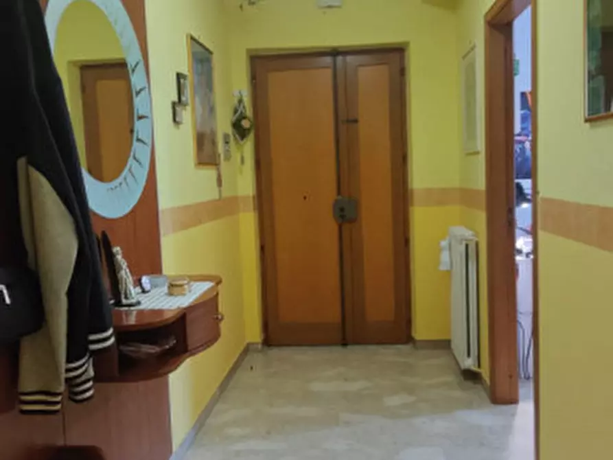 Immagine 2 di Appartamento in vendita  in Via S.Andrea a Eboli