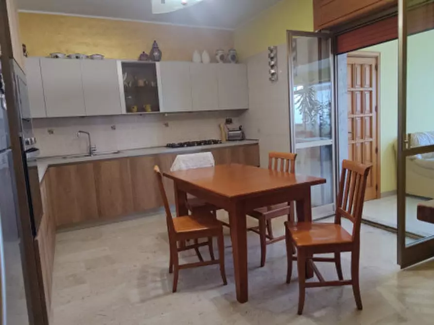 Immagine 3 di Appartamento in vendita  in Via S.Andrea a Eboli