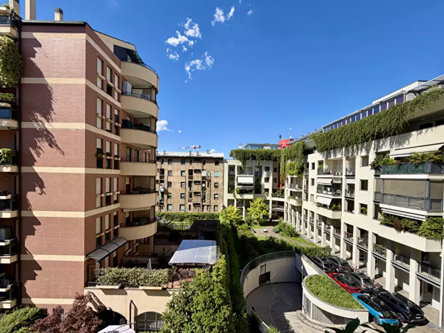 Immagine 1 di Appartamento in vendita  in Viale Romolo 7A a Milano