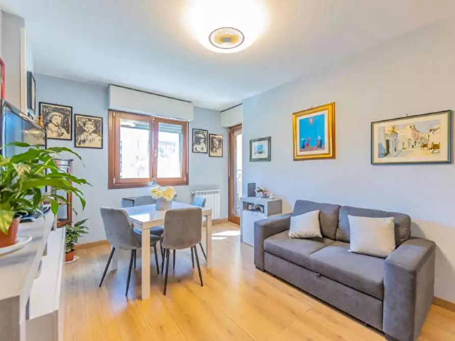 Immagine 1 di Appartamento in vendita  in Via Piero Caleffi a Roma