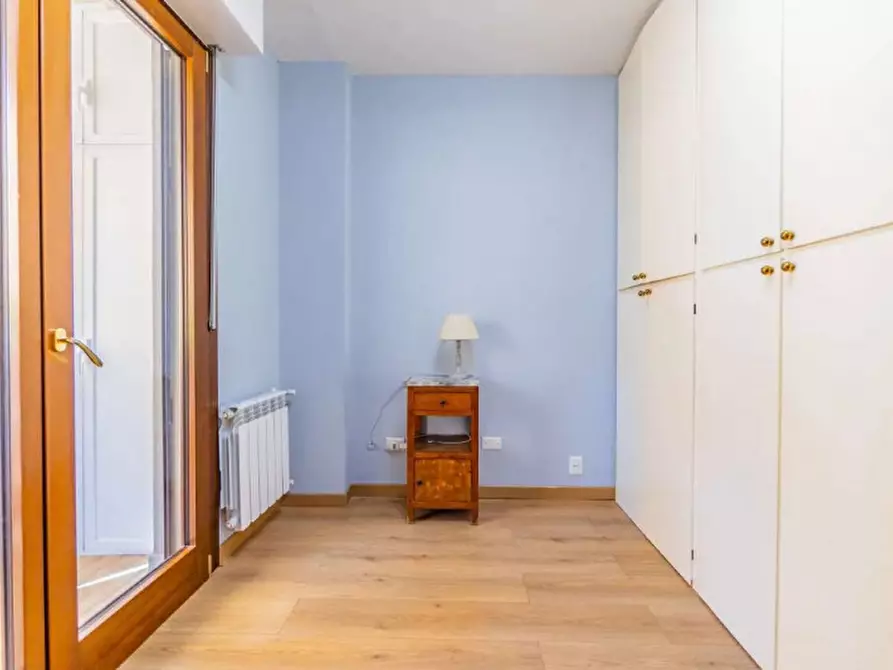 Immagine 3 di Appartamento in vendita  in Via Piero Caleffi a Roma