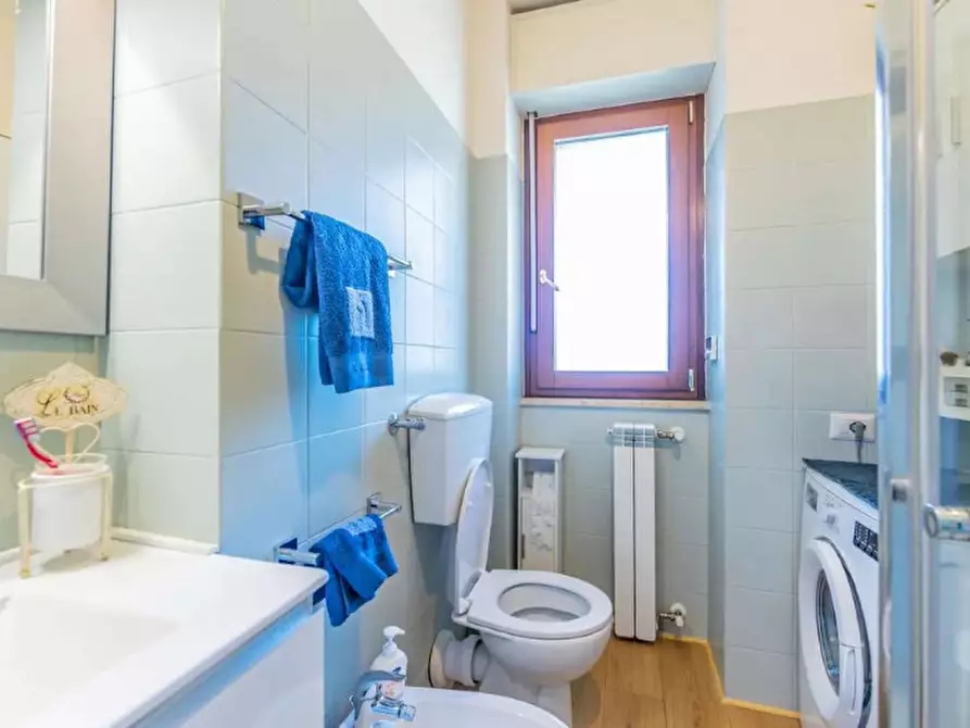 Immagine 8 di Appartamento in vendita  in Via Piero Caleffi a Roma