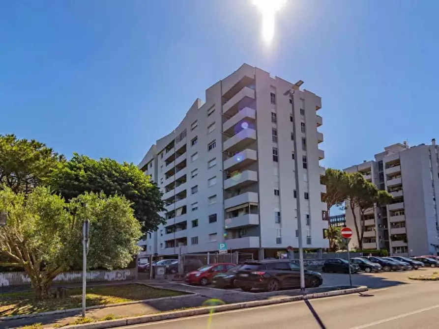 Immagine 21 di Appartamento in vendita  in Via Piero Caleffi a Roma