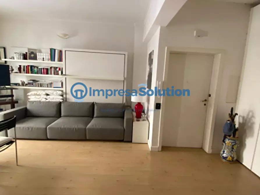 Immagine 4 di Appartamento in vendita  in Via Torquato Tasso a Napoli
