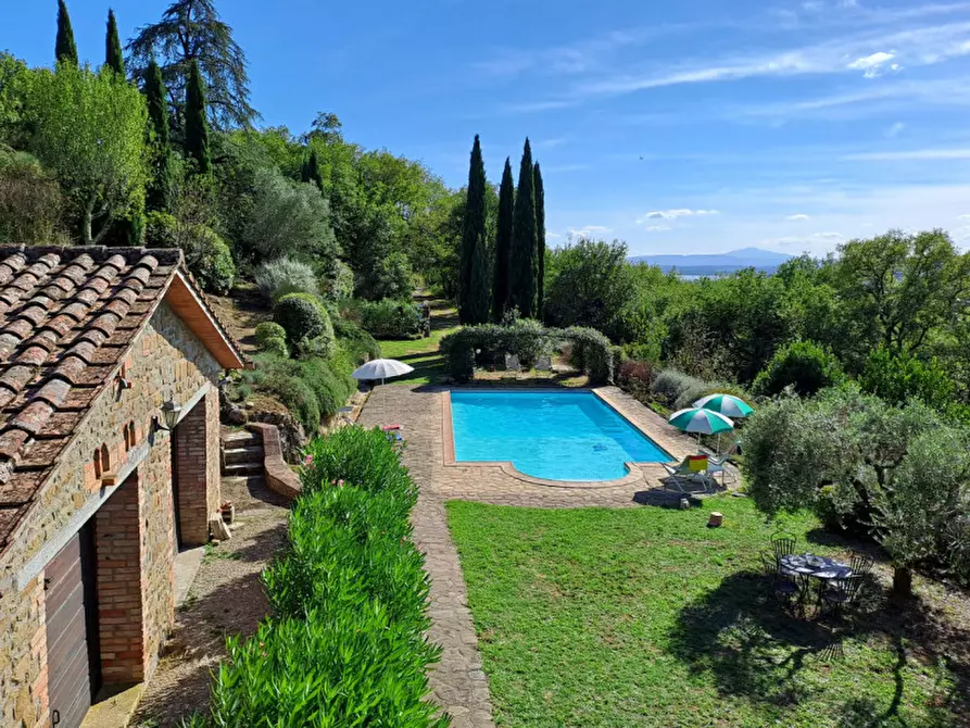 Immagine 4 di Rustico / casale in vendita  a Tuoro Sul Trasimeno
