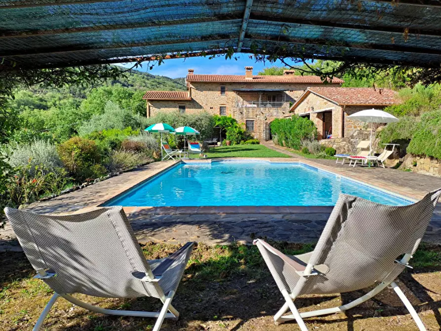 Immagine 9 di Rustico / casale in vendita  a Tuoro Sul Trasimeno