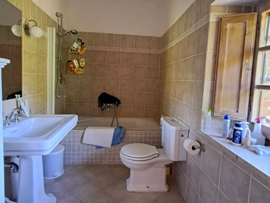 Immagine 26 di Rustico / casale in vendita  a Tuoro Sul Trasimeno