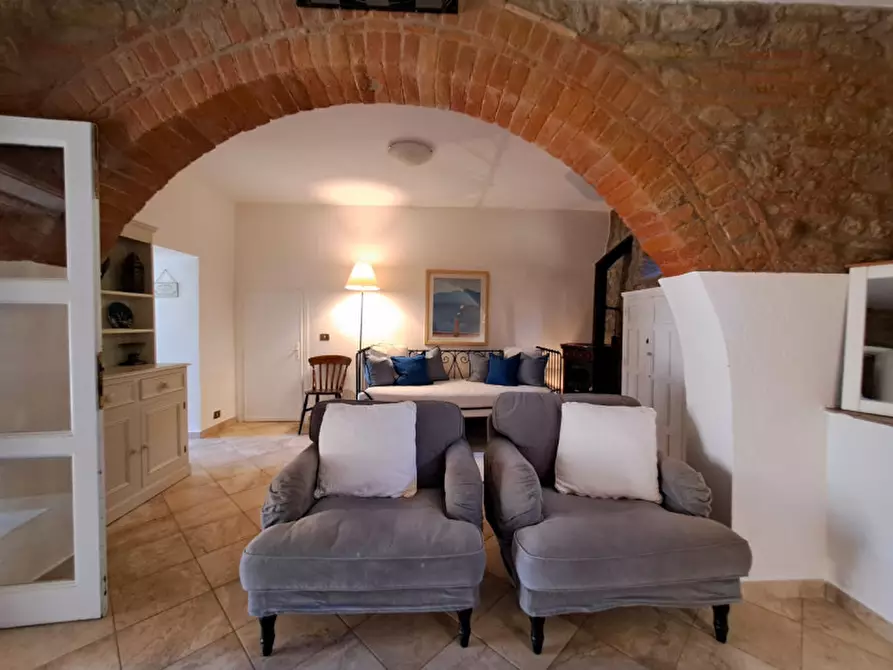 Immagine 33 di Rustico / casale in vendita  a Tuoro Sul Trasimeno