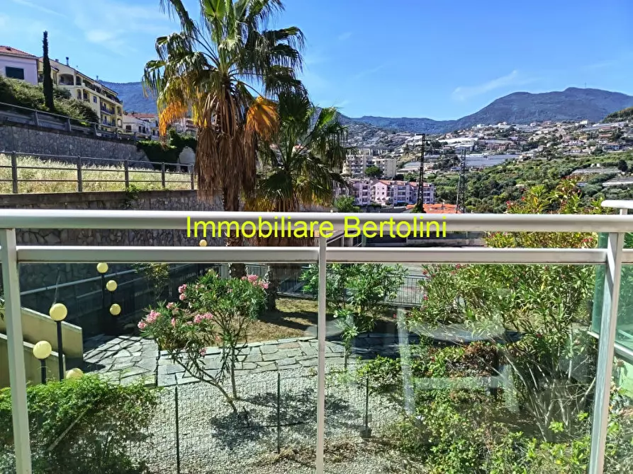 Immagine 9 di Appartamento in vendita  in VIA PRIVATA SERENELLA a San Remo