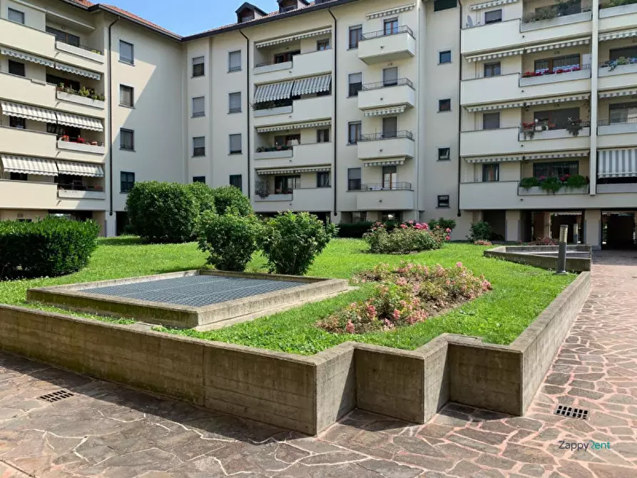 Immagine 18 di Appartamento in affitto  in Via Luigi Calori, 17 a Locate Di Triulzi