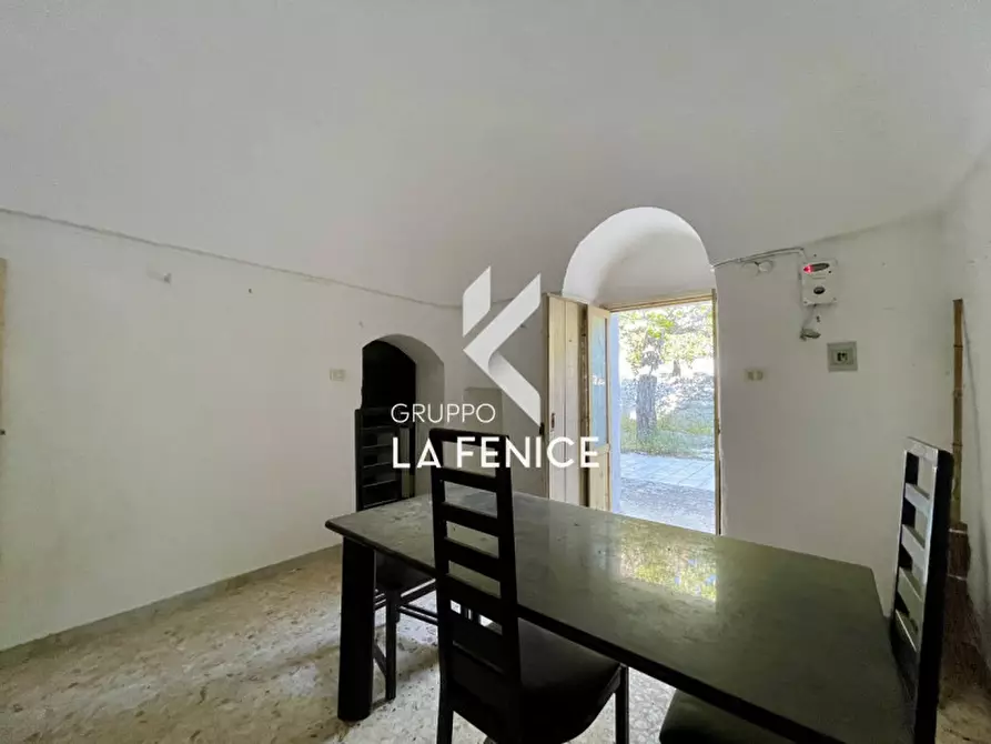 Immagine 47 di Rustico / casale in vendita  in viale delle ginestre a Locorotondo