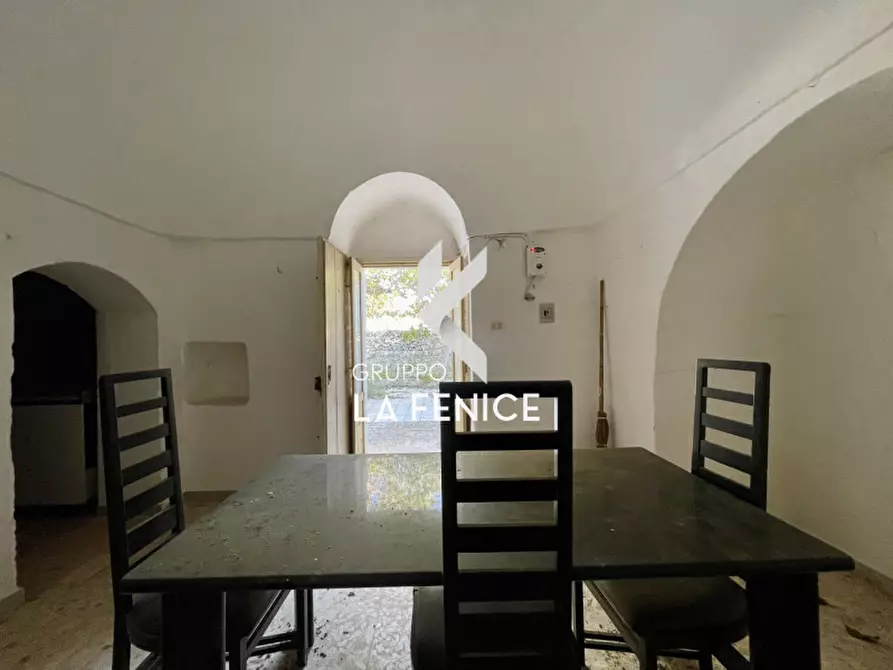 Immagine 48 di Rustico / casale in vendita  in viale delle ginestre a Locorotondo