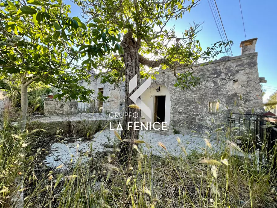 Immagine 78 di Rustico / casale in vendita  in viale delle ginestre a Locorotondo
