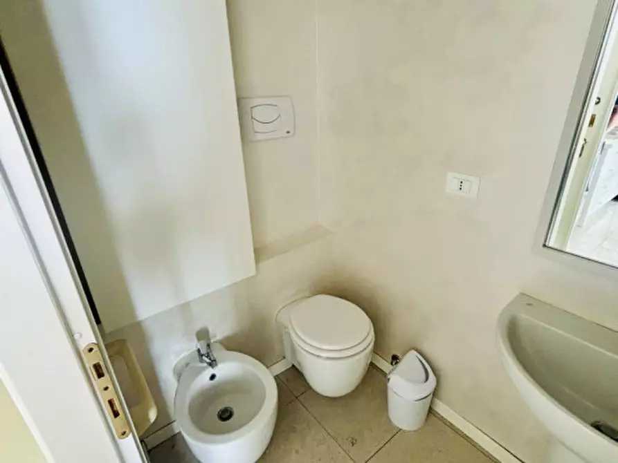Immagine 8 di Appartamento in vendita  in Via San Fermo a Padova