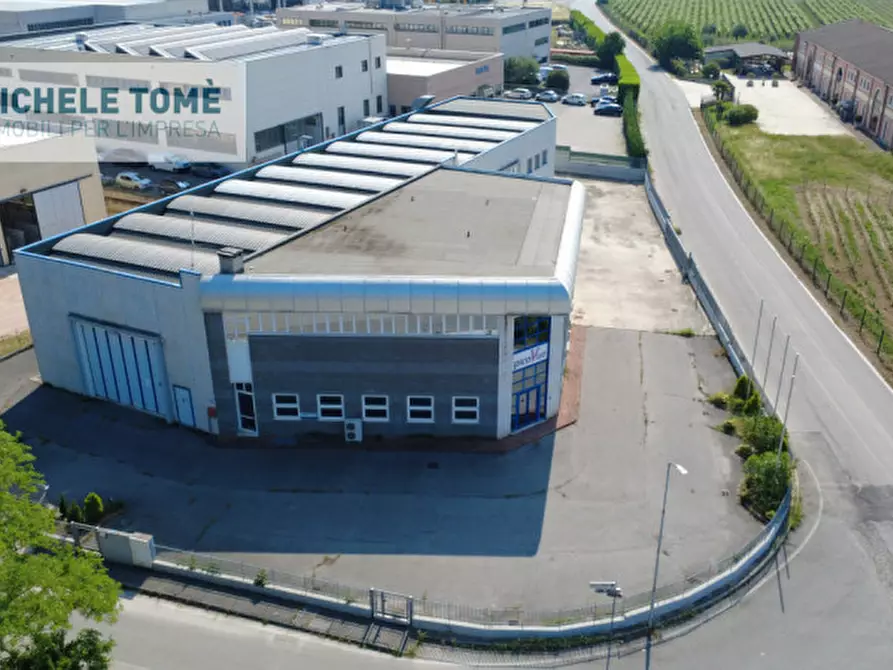 Immagine 35 di Capannone industriale in vendita  in Circumvallazione Bran a Caprino Veronese