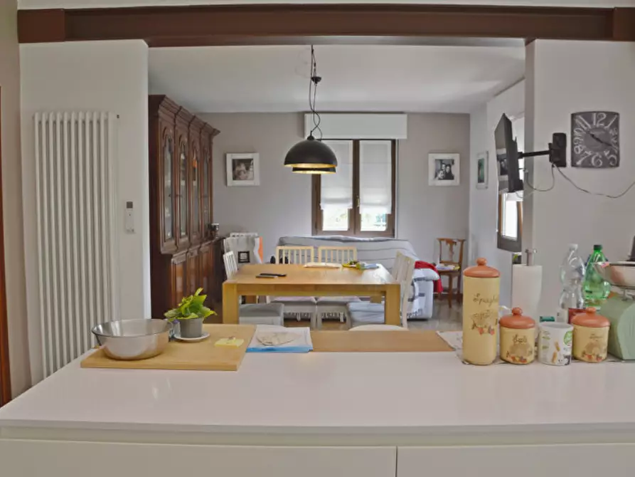 Immagine 5 di Casa indipendente in vendita  in Strada Rivarotta 22 a Bassano Del Grappa